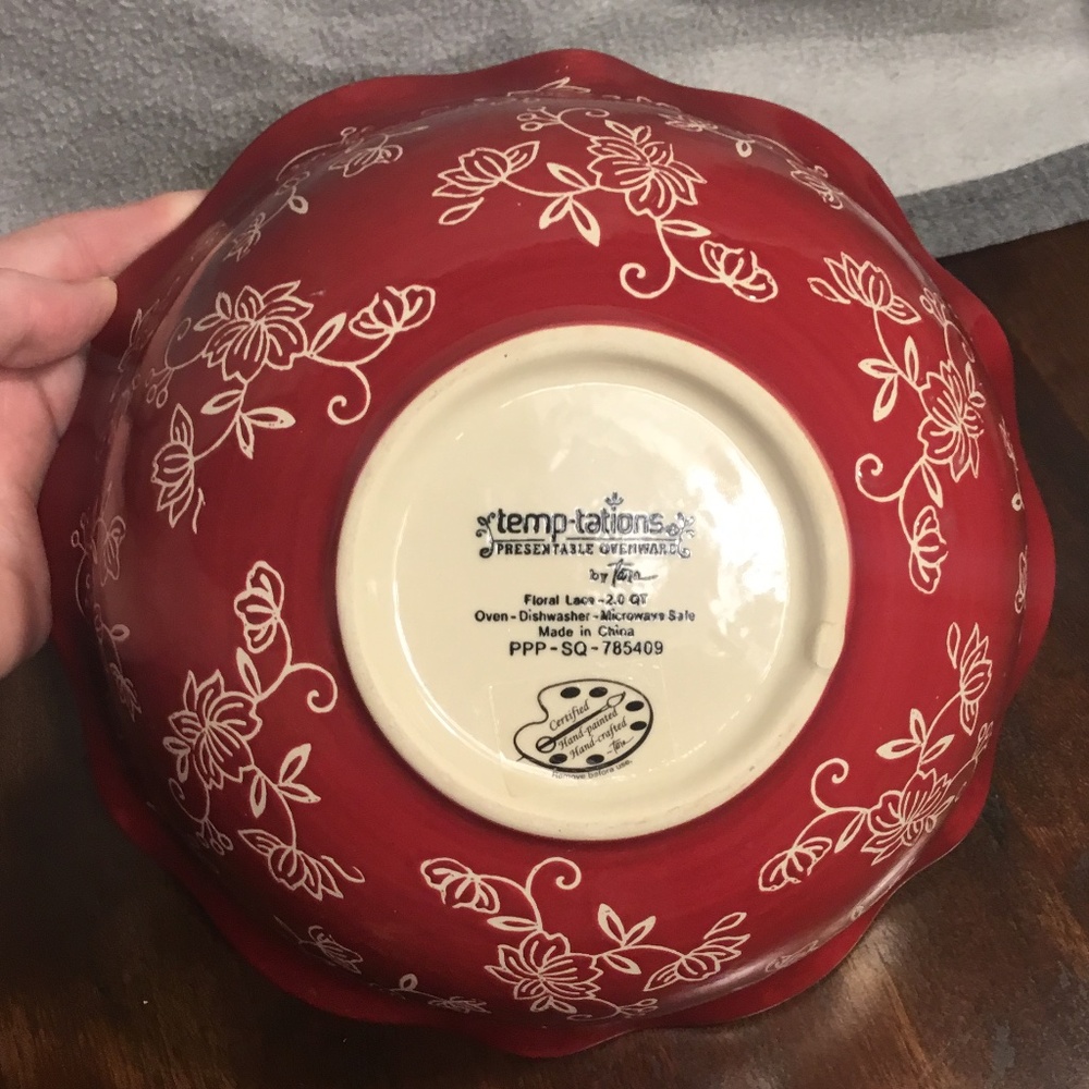 Temp-Tations by Tara Floral Lace Red Bakeware Mixing Bowl ~ 2 Quart